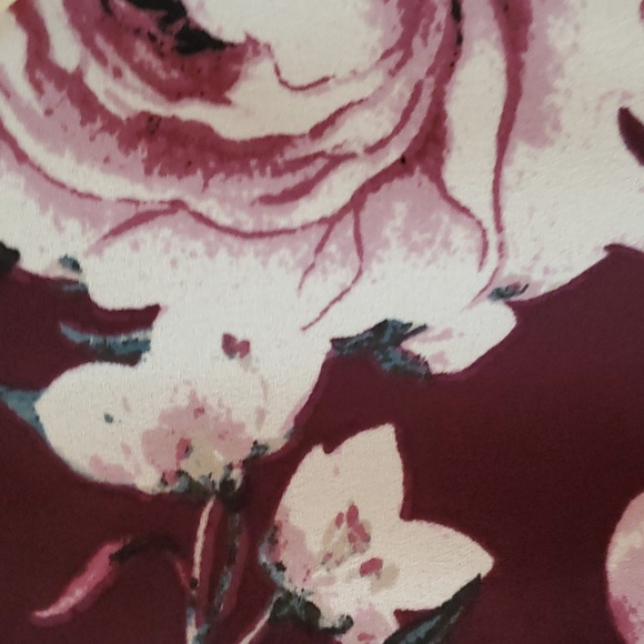 Charlotte Russe Floral Crop Top - Size Medium - Picture 6 of 6